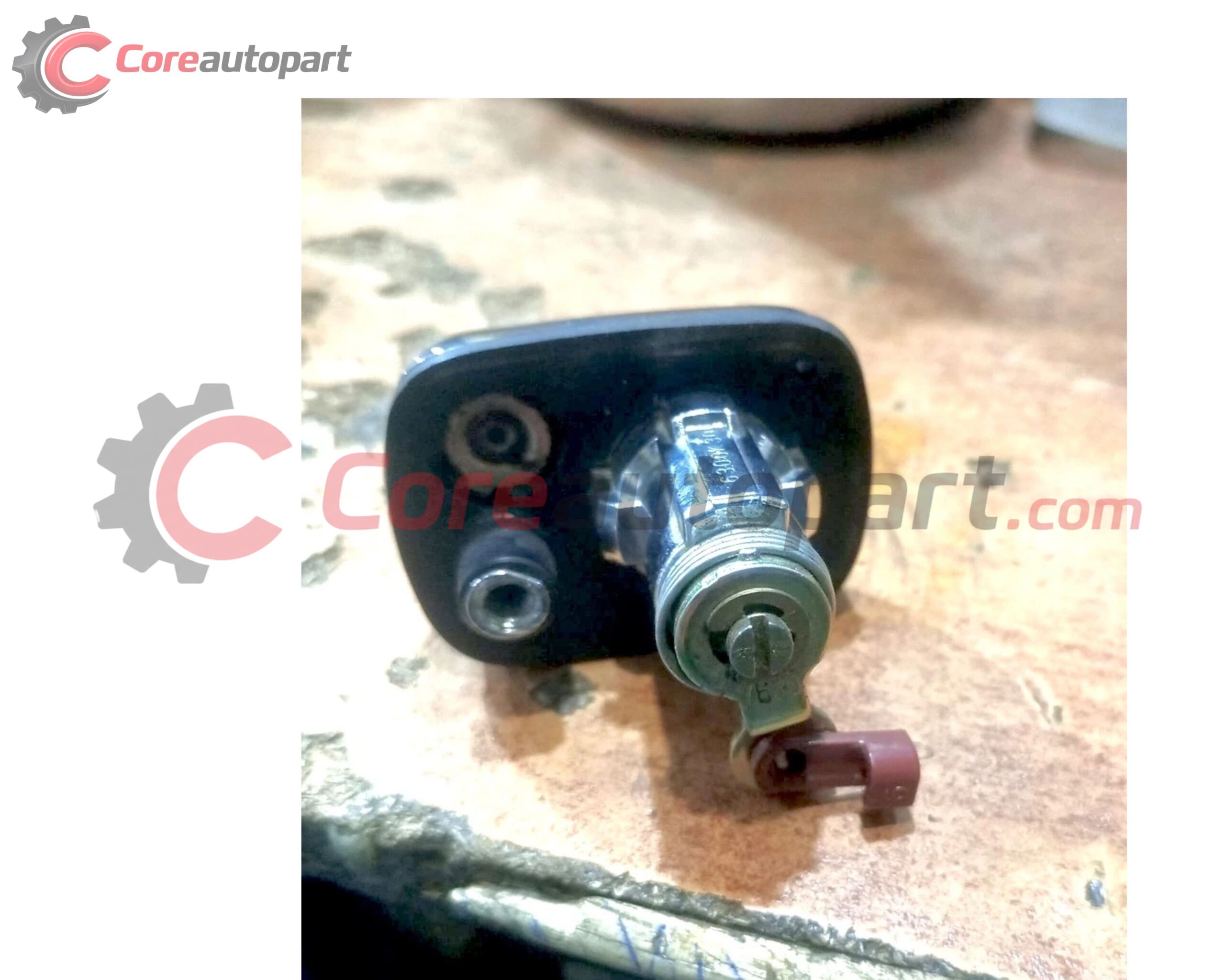 Land Cruiser 1991-1997 Toyota 69055-60040 Cylinder Key lock 6905560040 w/o key - Image 3